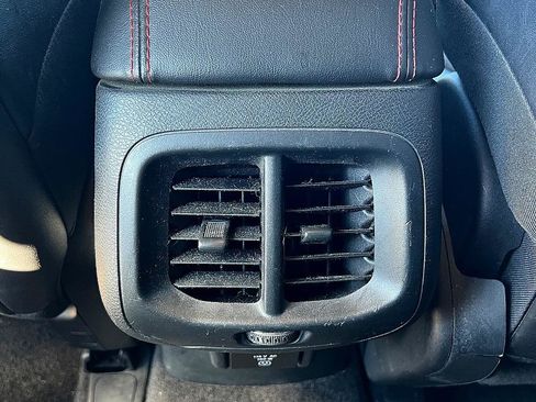 Used 2015 Jeep Cherokee Trailhawk w/ Comfort/Convenience Group image 36