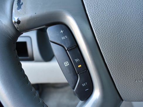 Used 2009 Chevrolet Avalanche LTZ image 14