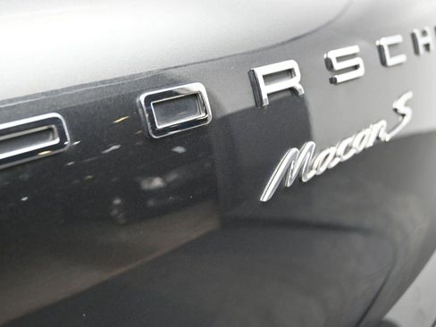 Used 2018 Porsche Macan S image 21