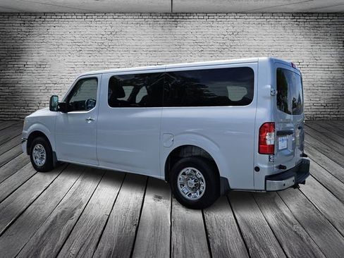 Used 2019 Nissan NV 3500 SL image 3