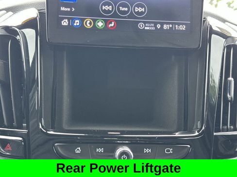 Used 2023 Chevrolet Traverse LT FWD image 12