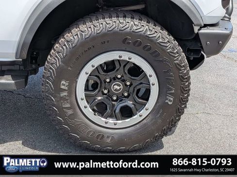 Used 2022 Ford Bronco Outer Banks w/ Sasquatch Package AWD/4WD image 10