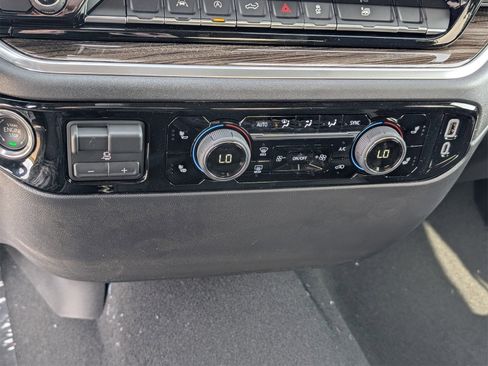 New 2026 Chevrolet Silverado 1500 LT image 18