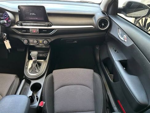 Used 2023 Kia Forte LXS w/ LXS Technology Package FWD image 13