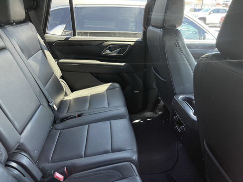 Used 2023 Chevrolet Tahoe LT w/ Luxury Package AWD/4WD image 8