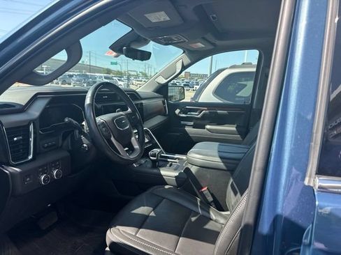 Used 2024 GMC Sierra 1500 Denali AWD/4WD image 4