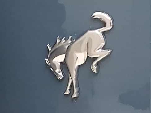 Used 2023 Ford Bronco Badlands image 23