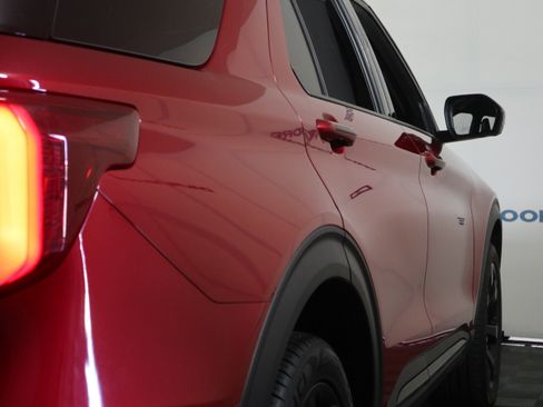 Used 2023 Ford Explorer ST w/ Equipment Group 401A image 5