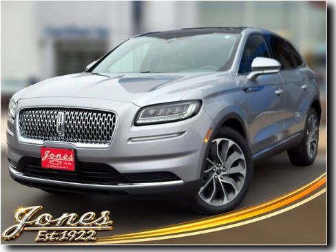 Used 2022 Lincoln Nautilus Reserve image 1