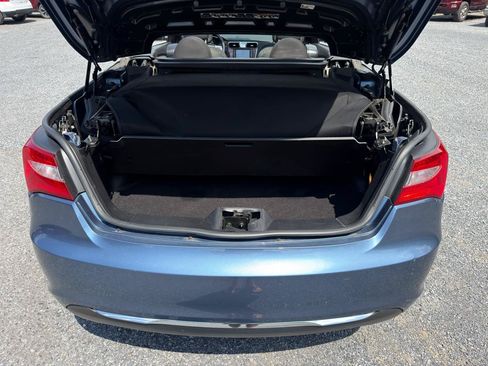 Used 2011 Chrysler 200 Touring FWD image 24