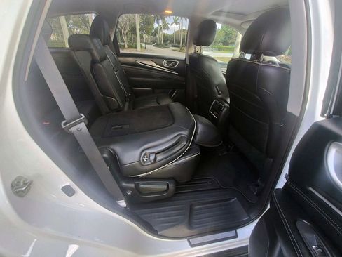 Used 2018 INFINITI QX60 3.5 Sport Utility 4D image 36