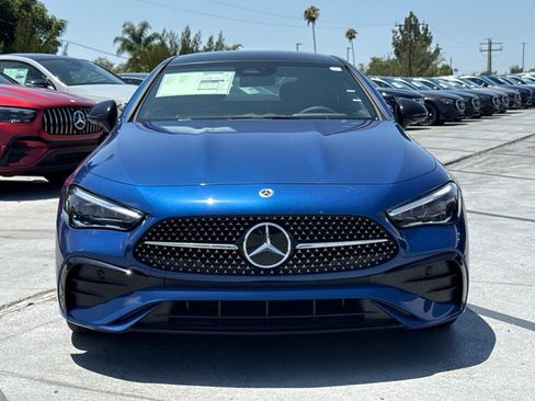 Used 2025 Mercedes-Benz CLE 300 4MATIC Coupe image 4