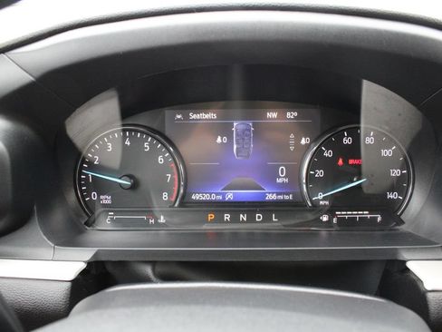 Used 2023 Ford Explorer XLT w/ Equipment Group 202A AWD/4WD image 10