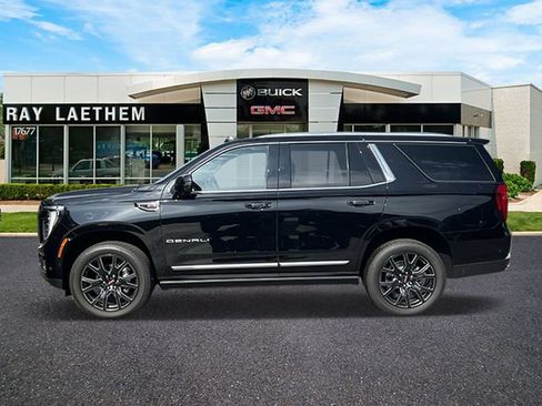 New 2026 GMC Yukon Denali w/ Denali Reserve Package AWD/4WD image 2