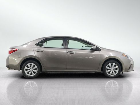 Used 2016 Toyota Corolla LE FWD image 6