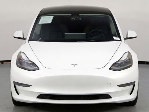 Used 2023 Tesla Model 3 Standard Range image 46
