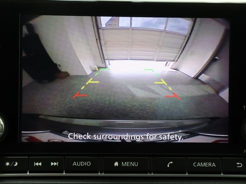 Used 2023 Nissan Rogue SV image 21