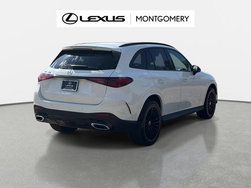 Used 2023 Mercedes-Benz GLC 300 image 3
