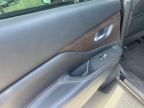 Used 2022 Nissan Murano Platinum w/ Cargo Package FWD image 11