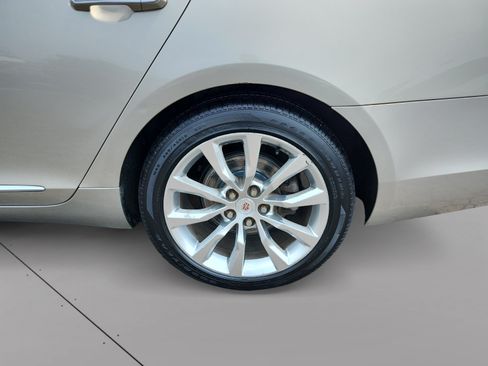 Used 2015 Cadillac XTS Luxury FWD image 14