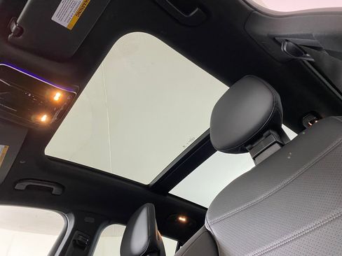 Used 2026 Mercedes-Benz GLC 300 4MATIC image 14