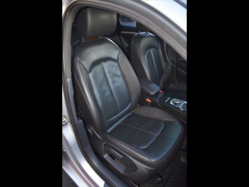 Used 2016 Audi A3 1.8T Premium image 34