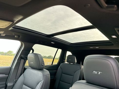 New 2026 Buick Enclave Sport Touring image 23