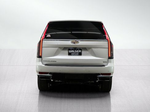 Used 2021 Cadillac Escalade ESV Premium Luxury AWD/4WD image 6