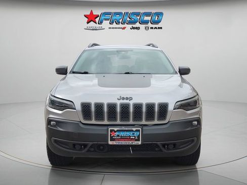 Used 2021 Jeep Cherokee Trailhawk w/ Technology Group AWD/4WD image 2