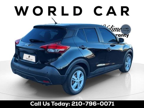 Used 2020 Nissan Kicks S FWD image 8