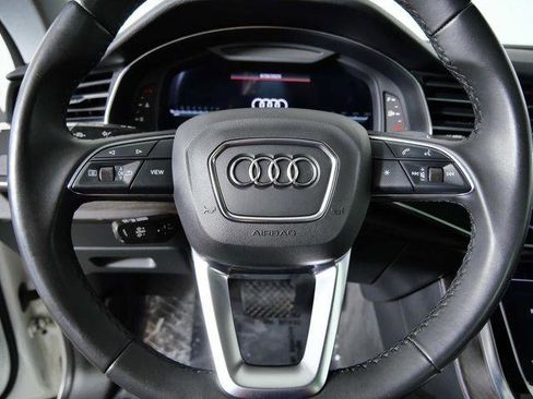 Used 2022 Audi Q8 Premium Plus image 21