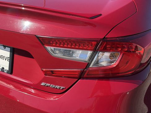 Used 2020 Honda Accord Sport image 25