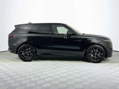 Used 2025 Land Rover Range Rover Sport Dynamic SE image 4
