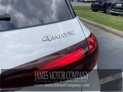 Certified 2025 Mercedes-Benz GLE 450e 4MATIC image 11