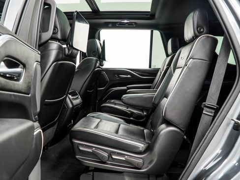 Used 2021 Cadillac Escalade Premium Luxury image 47