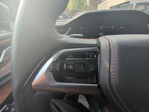 Certified 2024 Jeep Grand Cherokee Summit AWD/4WD image 18
