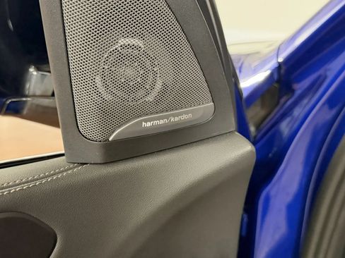 Used 2025 BMW X5 M60i AWD/4WD image 19