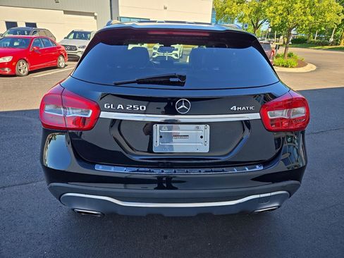 Certified 2018 Mercedes-Benz GLA 250 4MATIC image 4