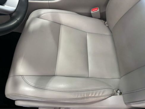 Used 2019 Toyota Highlander XLE AWD/4WD image 31