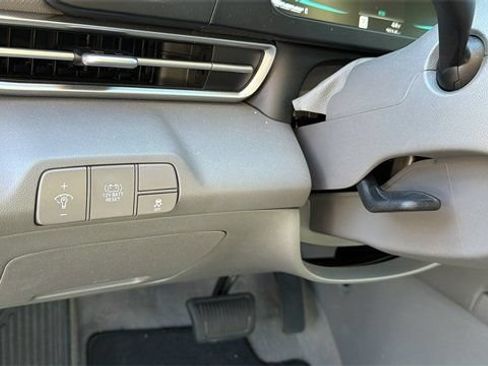 Used 2025 Hyundai Elantra Hybrid FWD image 16