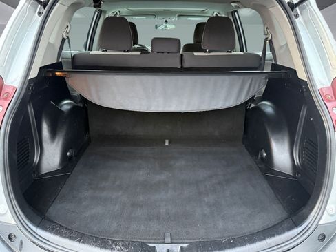 Used 2013 Toyota RAV4 XLE image 29