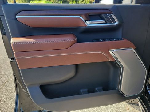 New 2025 GMC Sierra 3500 Denali Ultimate image 19