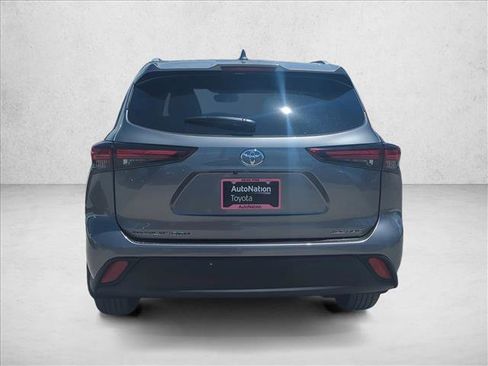 New 2026 Toyota Highlander XLE AWD/4WD image 6