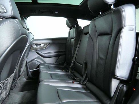 Used 2025 Audi Q7 2.0T Premium Plus w/ Premium Plus Package image 16