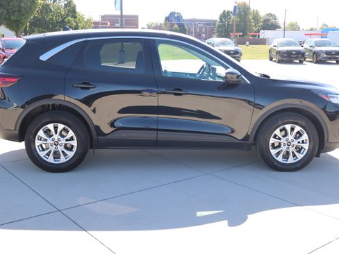 Used 2023 Ford Escape Active w/ Tech Pack #2 image 5