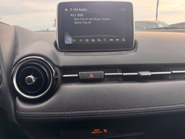 Used 2017 Toyota Yaris iA FWD image 12