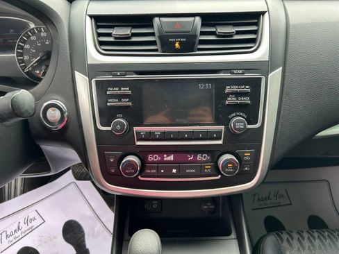 Used 2017 Nissan Altima 2.5 SV w/ Convenience Package FWD image 20
