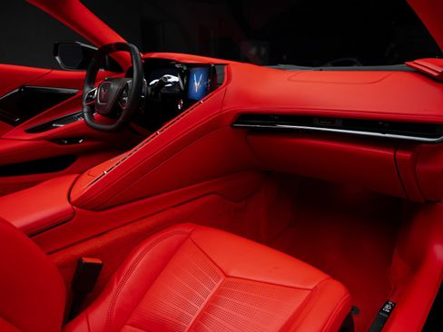 Used 2024 Chevrolet Corvette Stingray Premium Cpe w/ Z51 Performance Package RWD image 60
