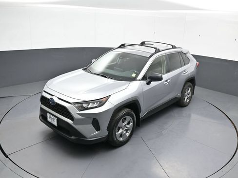 Used 2022 Toyota RAV4 LE AWD/4WD image 33