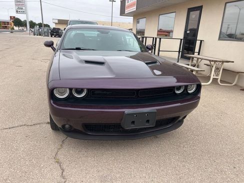 Used 2020 Dodge Challenger SXT w/ Blacktop Package RWD image 2